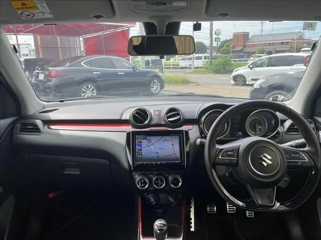 Suzuki Swift Sport 2020 photo 3
