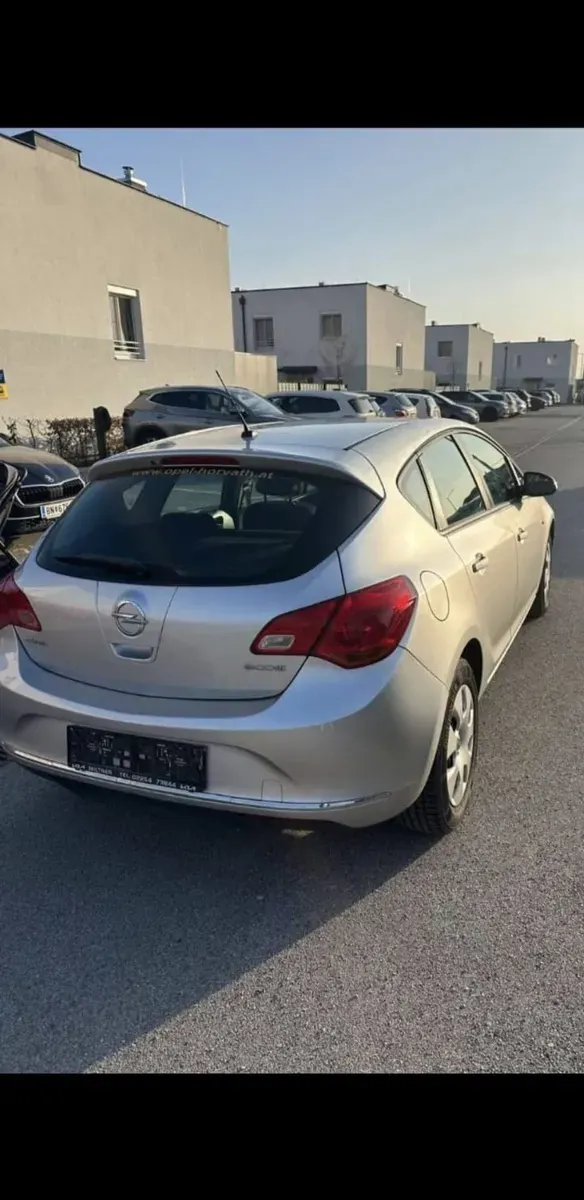 Opel Astra 2014 photo 3