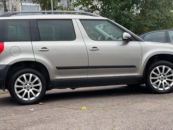Skoda Yeti 2012 photo 3