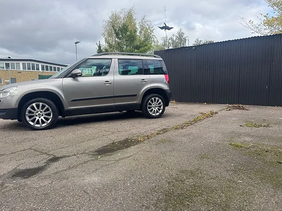 Skoda Yeti 2012 photo 5