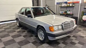 Mercedes-Benz 190 1988 photo 3