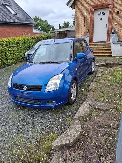 Suzuki Swift 2008 photo 3