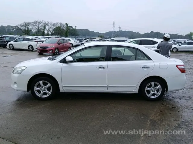 Toyota Premio 2013 photo 4