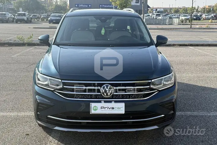 Volkswagen Tiguan 2022 photo 2