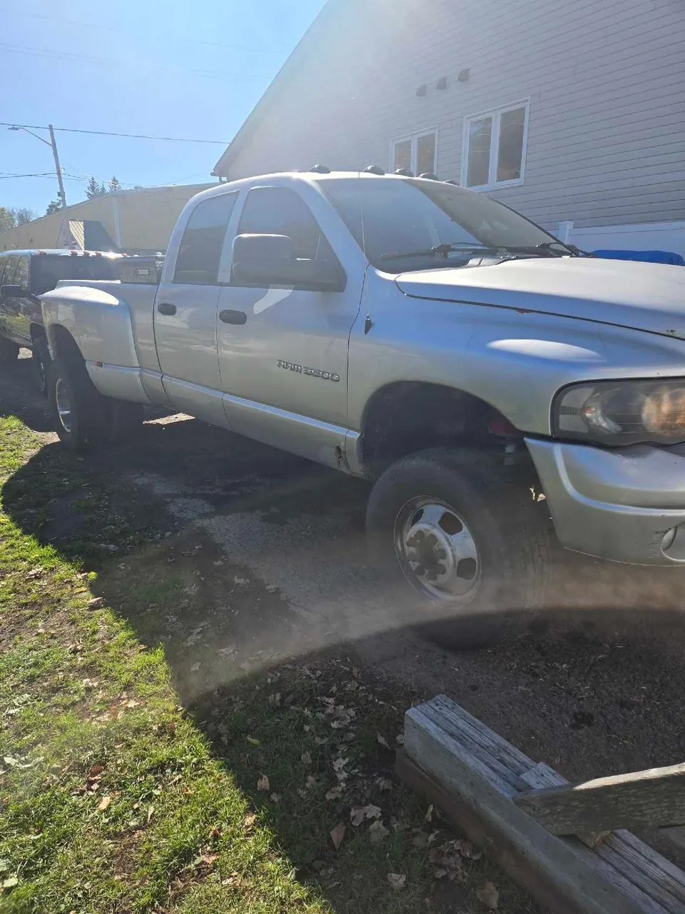 Dodge Ram 3500 2003 photo 2