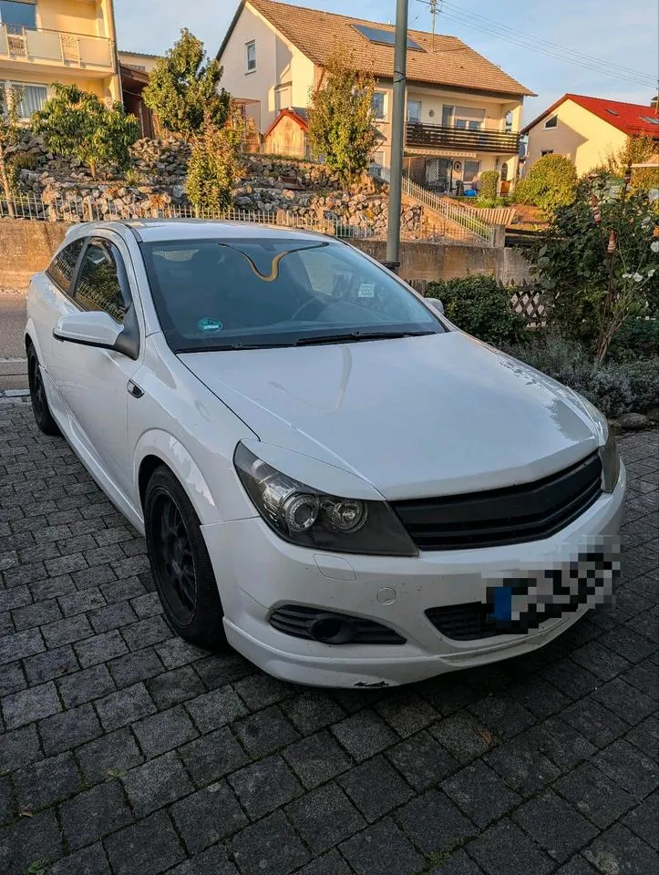 Opel Astra H Gtc