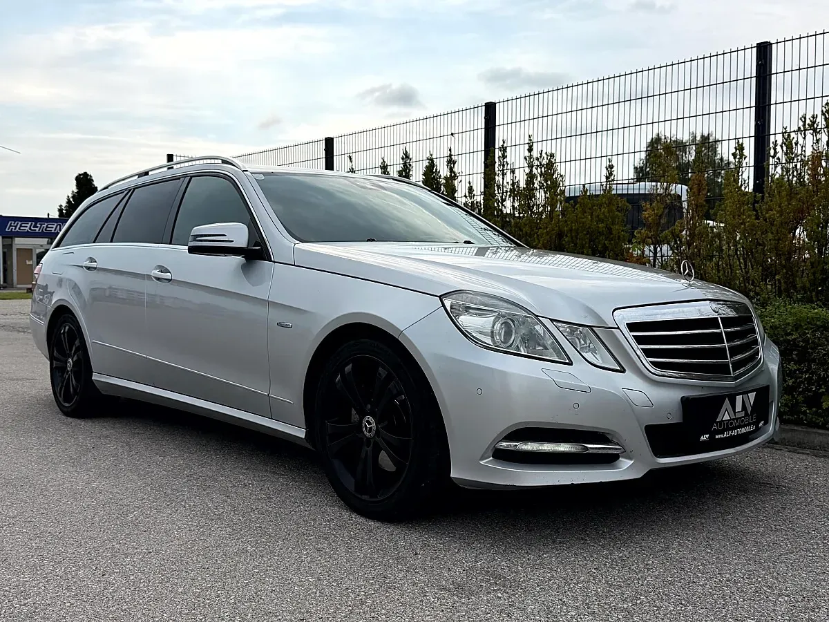 Mercedes-Benz E-Class 2011 photo 3