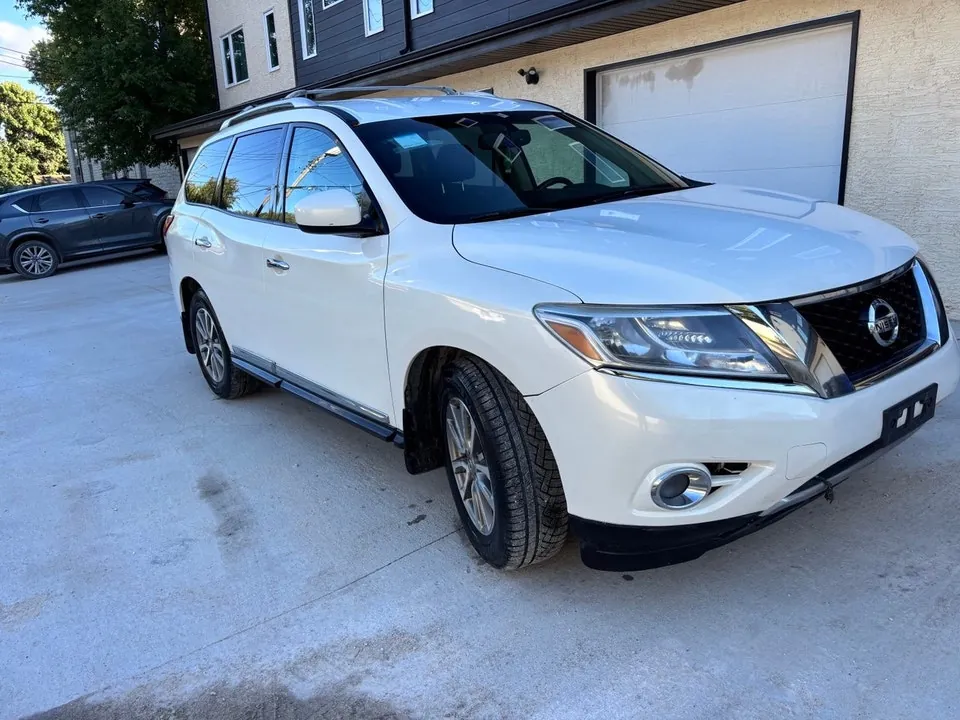 Nissan Pathfinder 2014 photo 2