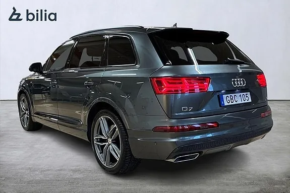 Audi Q7 2017 photo 2