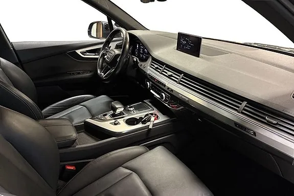 Audi Q7 2017 photo 5