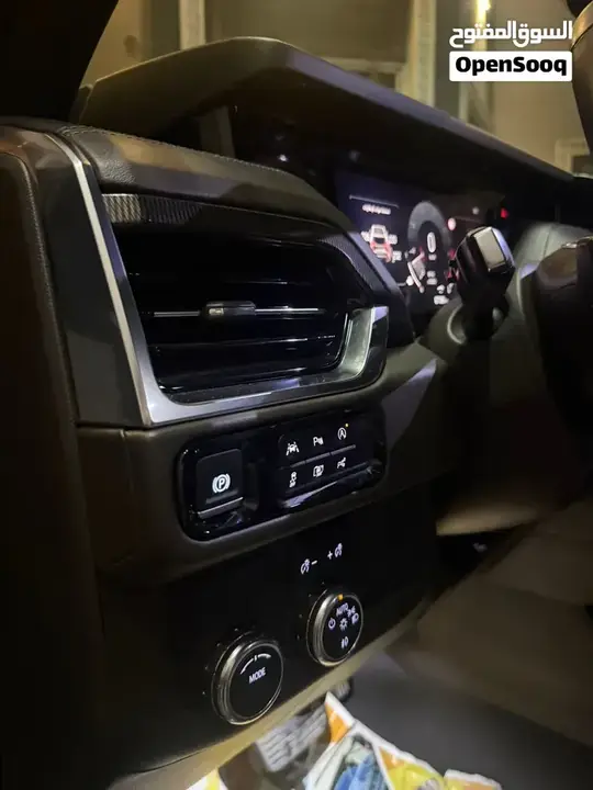 GMC Yukon 2025 photo 3