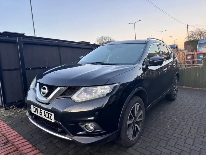Nissan X-Trail 2015 photo 2