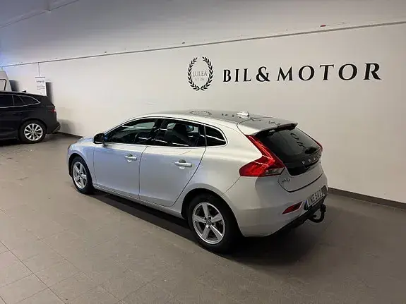 Volvo V40 2014 photo 2