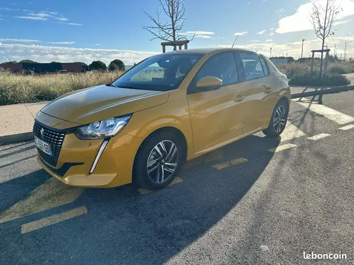 Peugeot 208 2019 photo 2