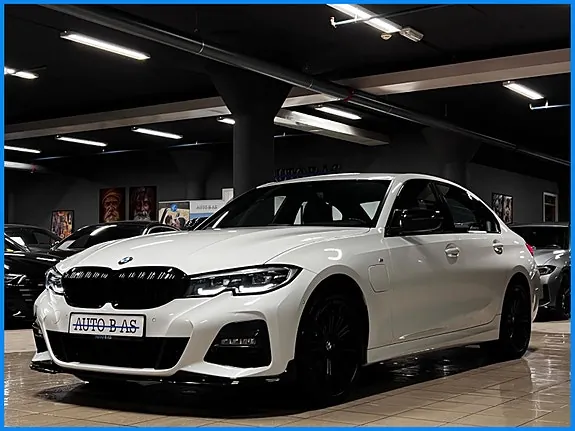 BMW 330E