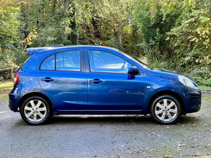 Nissan Micra 2012 photo 5