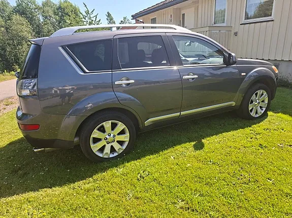 Mitsubishi Outlander 2008 photo 5
