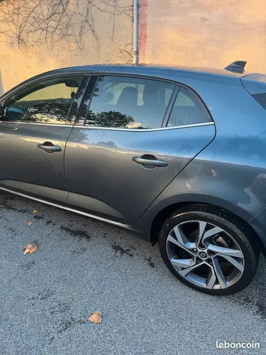 Renault Megane 2022 photo 5