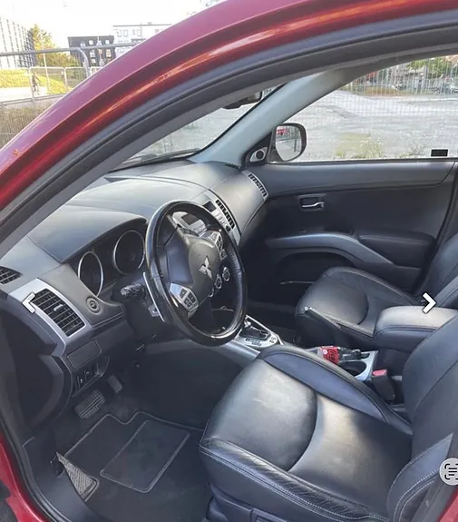 Mitsubishi Outlander 2012 photo 2