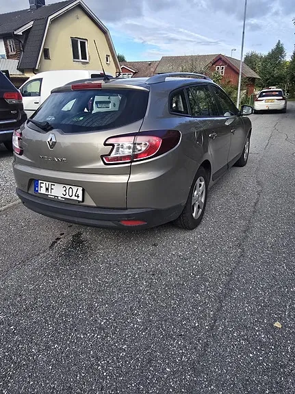 Renault Megane 2010 photo 4