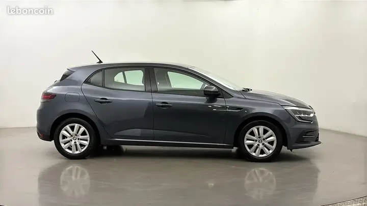 Renault Megane 2022 photo 4