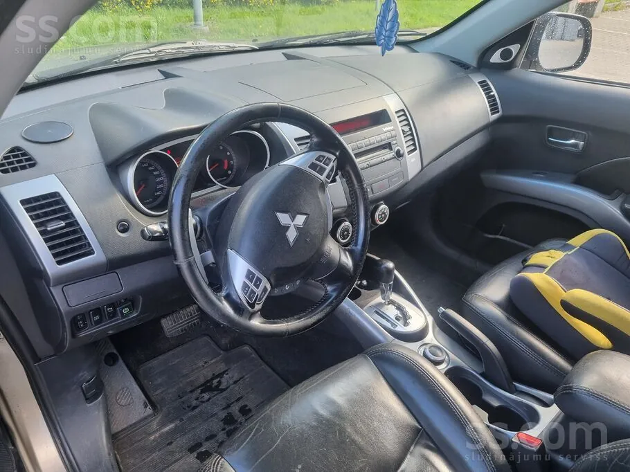 Mitsubishi Outlander 2008 photo 5