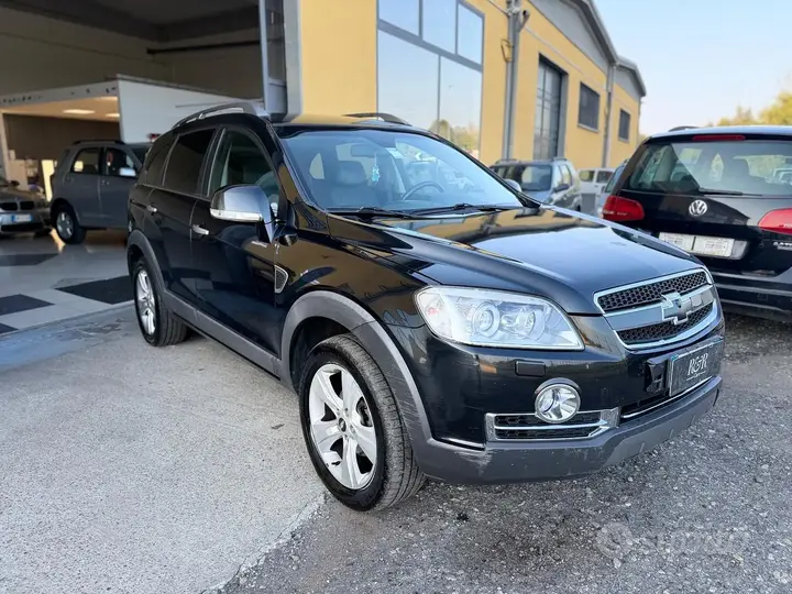 Chevrolet Captiva 2010 photo 2