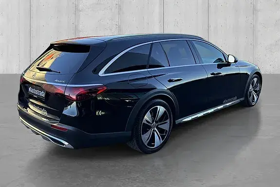 Mercedes-Benz E 300 De 2026 photo 5