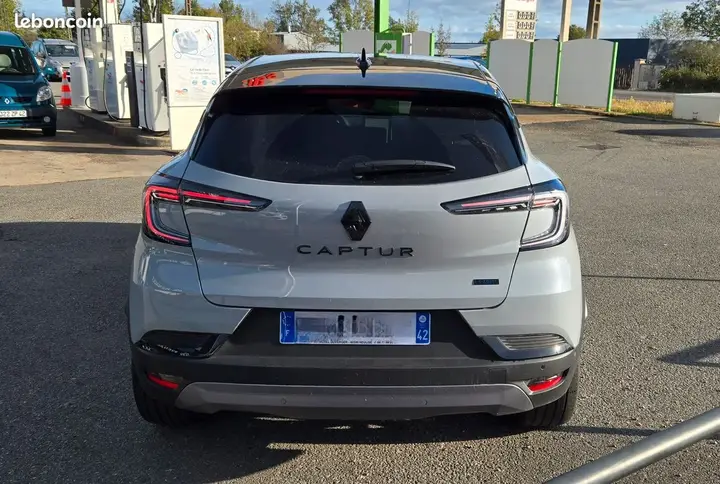 Renault Captur 2025 photo 4