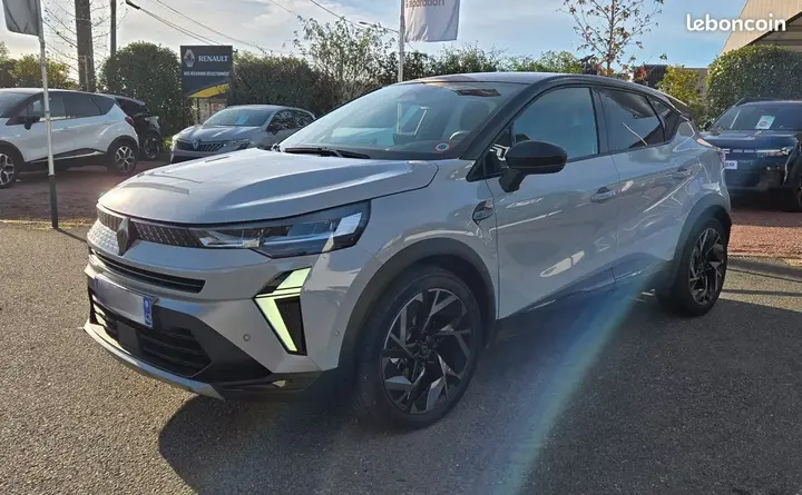 Renault Captur 2025 photo 2