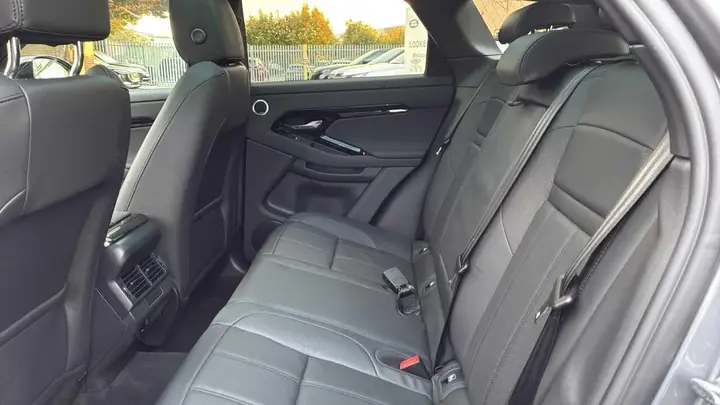Land Rover Range Rover Evoque 2026 photo 4