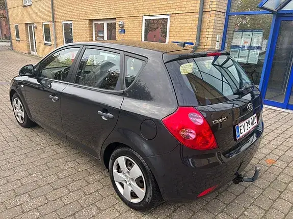 Kia Ceed 2008 photo 5
