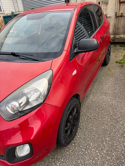 Kia Picanto 2012 photo 2