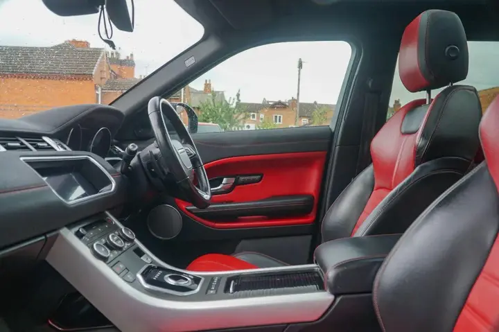 Land Rover Range Rover Evoque 2017 photo 2