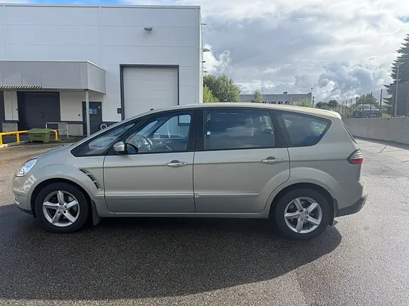 Ford S-Max 2009 photo 4