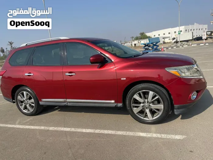 Nissan Pathfinder 2014 photo 3