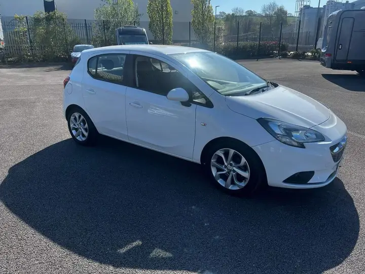 Vauxhall Corsa 2015 photo 2
