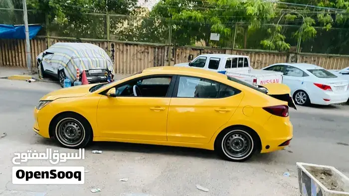 Hyundai Elantra 2019 photo 3
