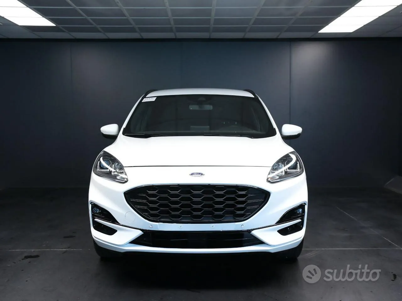 Ford Kuga 2023 photo 2