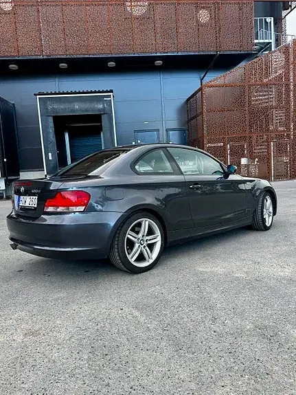 BMW 120D 2009 photo 4