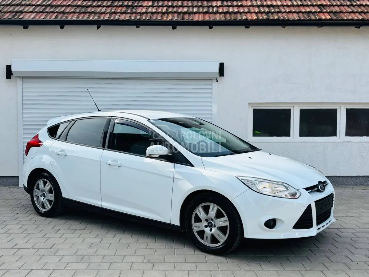 Ford Focus 2014 photo 3