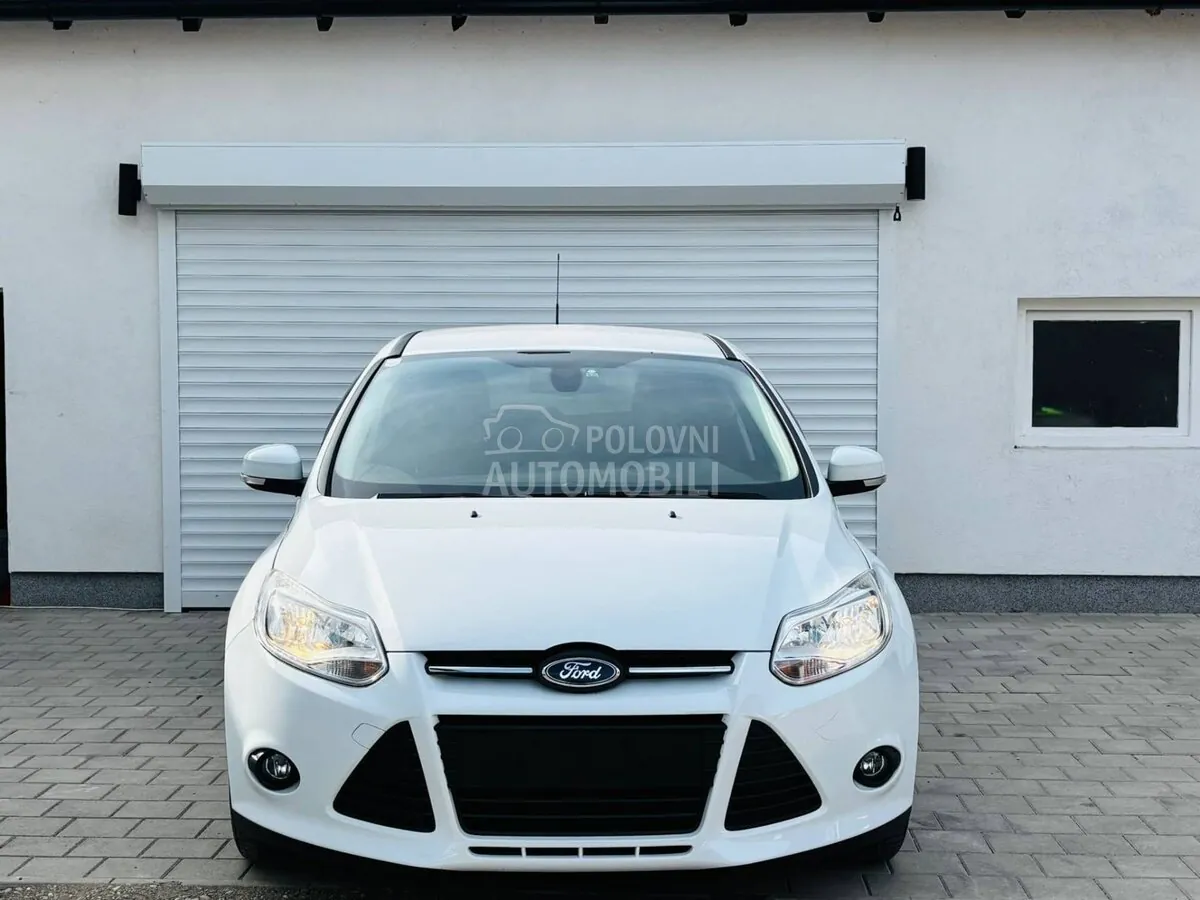 Ford Focus 2014 photo 2