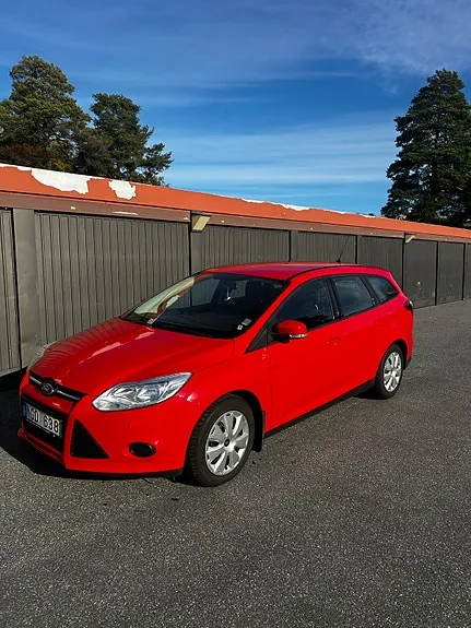 Ford Focus 2013 photo 2