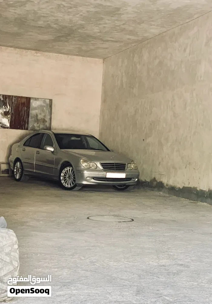 Mercedes-Benz C-Class 2007 photo 2