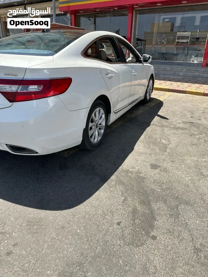 Hyundai Azera 2012 photo 2