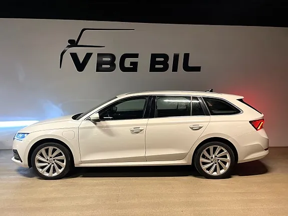 Skoda Octavia 2021 photo 4