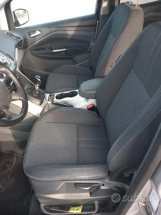 Ford C-Max 2012 photo 5