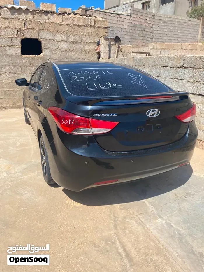 Hyundai Avante 2012 photo 2