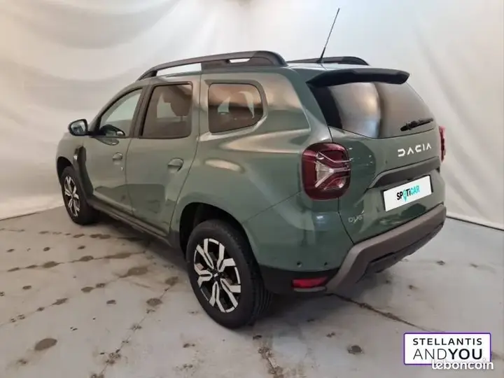 Dacia Duster 2023 photo 3