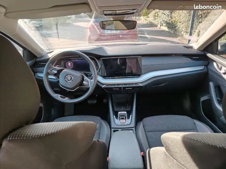 Skoda Octavia 2024 photo 3